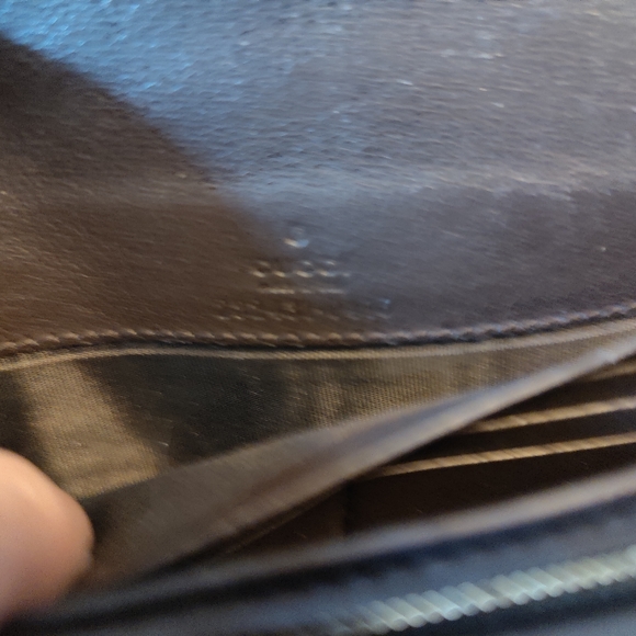 Authentic Gucci wallet - Picture 7 of 8